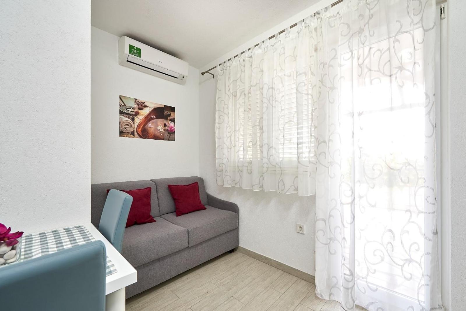 Apartments With A Parking Space Mavarstica, Ciovo - 17803 Trogir Quarto foto